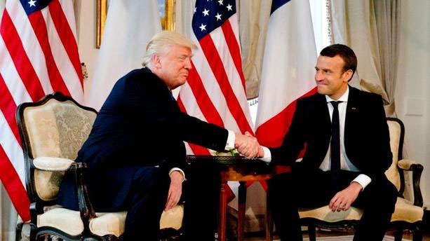 Photo of Le coup de fil peu diplomatique: Vif échange entre Trump et Macron