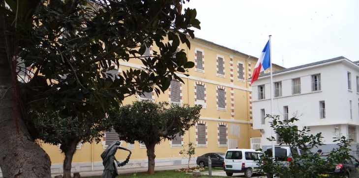 Photo of Suite à un article publié par le quotidien Liberté: L’ambassade de France dément