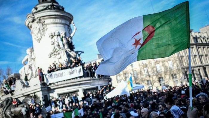 Photo of Pari(s) gagné pour une marche continue :  Dimanche parisien bien Algérien !