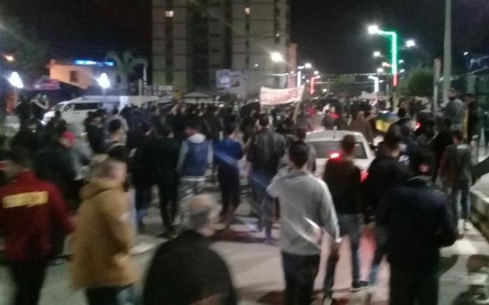 Photo of Manifestation de nuit à Alger contre les élections