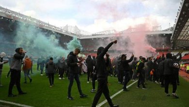 Photo of MAN UTD- Liverpool reporté en raison de l’envahissement d’Old Trafford